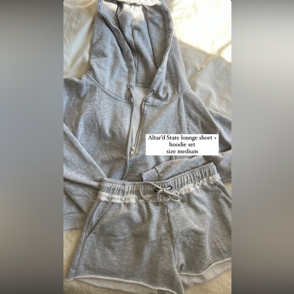 Altar’d State Lounge Set - Picture 3 of 3